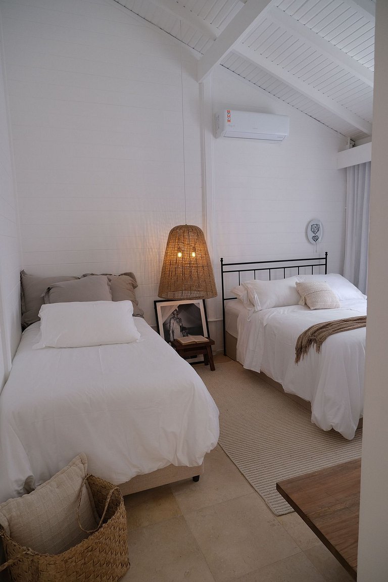 DAZ by Les Cinq | Refúgio na Praia do Estaleiro